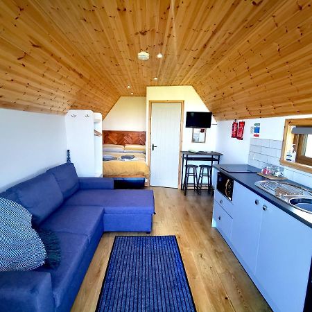 Gowanview Glamping Hotel Banff Ngoại thất bức ảnh